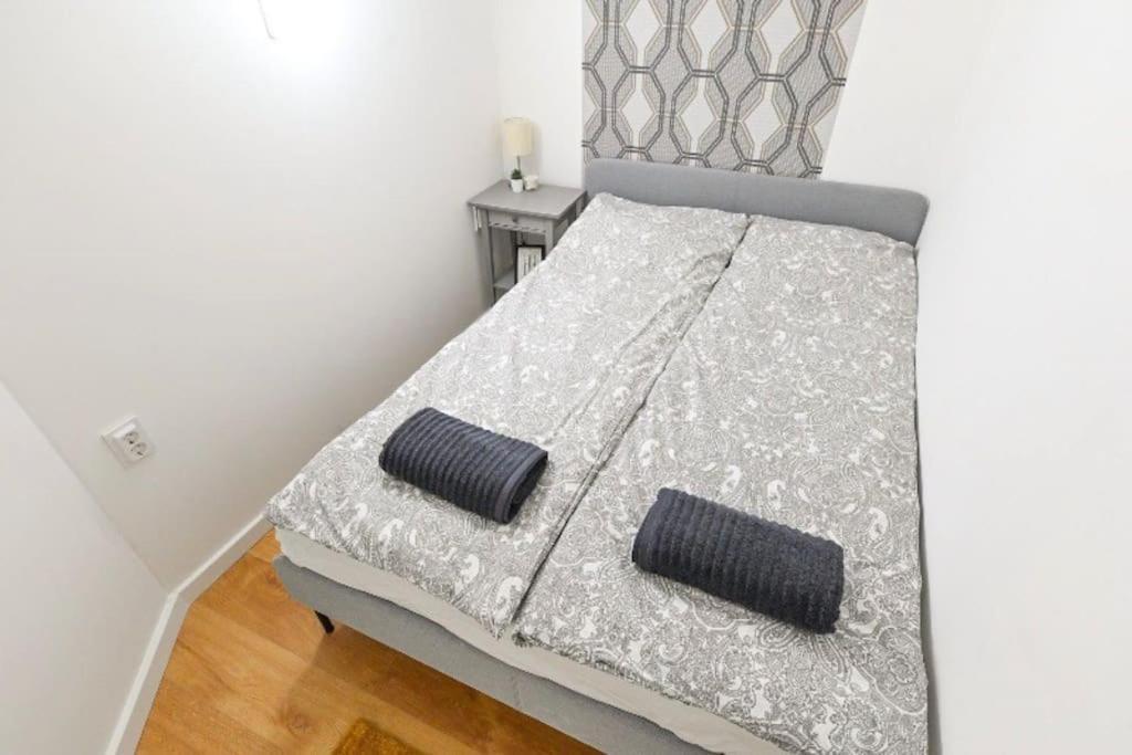 2 Bedroom Flat In Damjanich Str., Hirsch Budapest Bagian luar foto